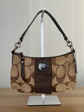 Coach small shoulder bag